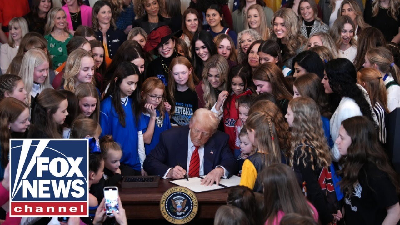 'INCREDIBLE': Impromptu moment from Trump event goes viral