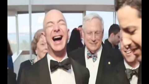 Leftists Bonkers After Jeff Bezos Unveils Stunning Washington Post Pivot