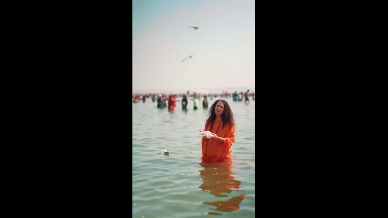 Foreigner lady requst to clean Ganga river in Mahakumbh Prayagraj