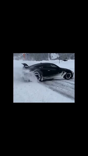 Nissan GTR R35 || Snow drifting ❄️