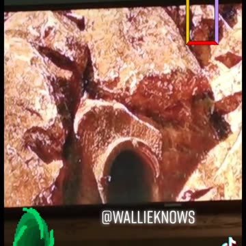 Another doorway found on Mars