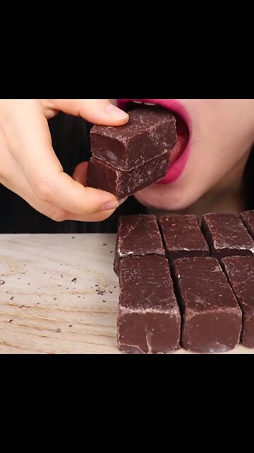 Follow for more ASMR videos🌮🍟 Credits: @jane.asmr #mukbang #asmr #fastfood #asmreating