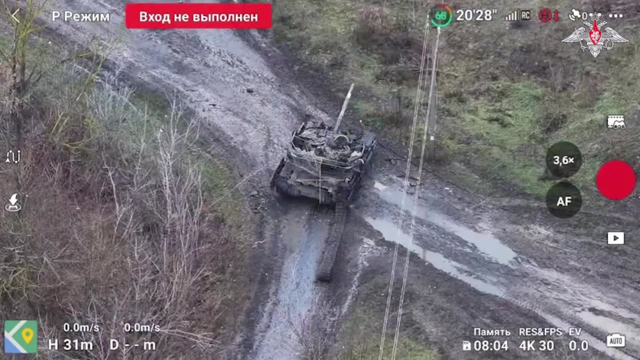 🇷🇺🇺🇦FPV drones finishing off an abandoned damaged T-64BV tank