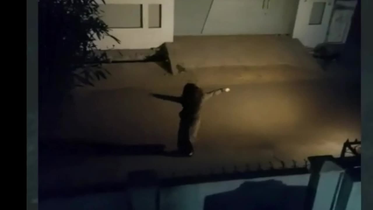 عندما تصادف الراقصة الصربية المخيفة