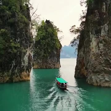 I am in the sea, mountains, beautiful environment, natural beauty video 2025 skc.com 22