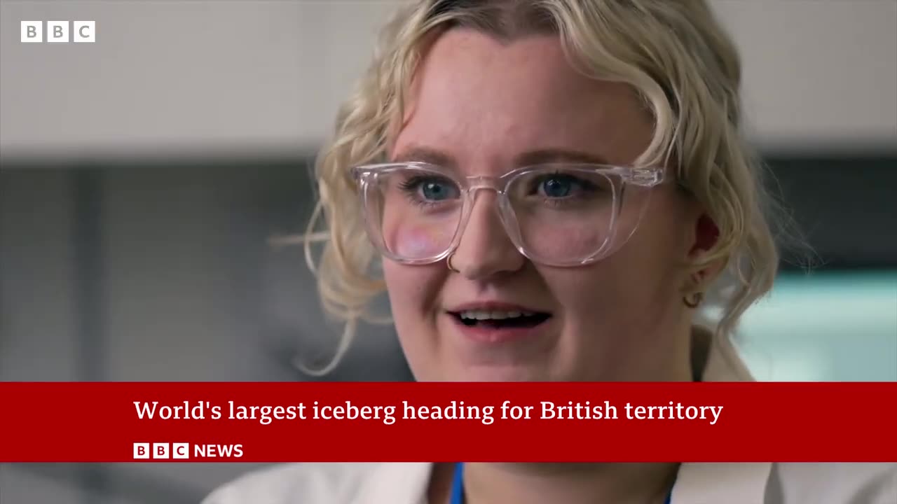 World's largest iceberg heading for British territory | BBC News