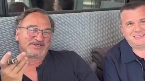 Jim Belushi "Une jam Shqipetar"