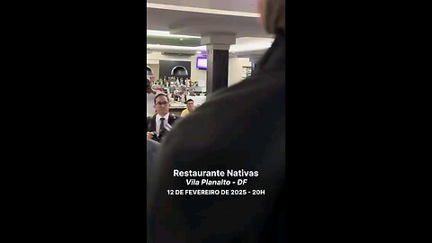 Presidente Jair Messias Bolsonaro Em Restaurante na Vila Planalto/DF🇧🇷🇺🇲