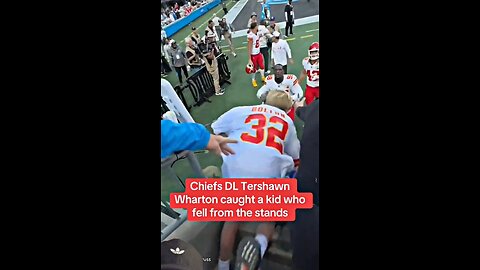 Kid Almost Hit The Ground Before Chiefs Player Catches Him🫣🙏🏽