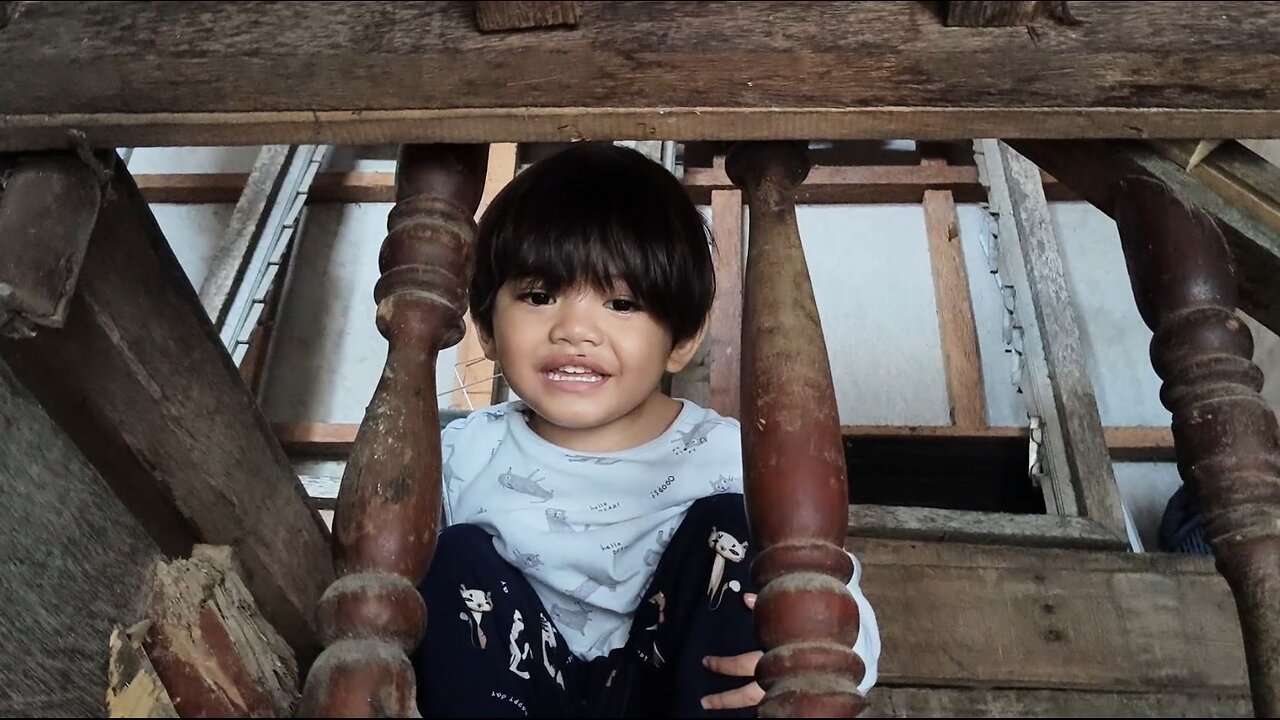 Asa Padulong si Grey?