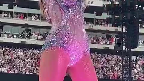 Taylor Swift - Cruel Summer LIVE at The Eras Tour