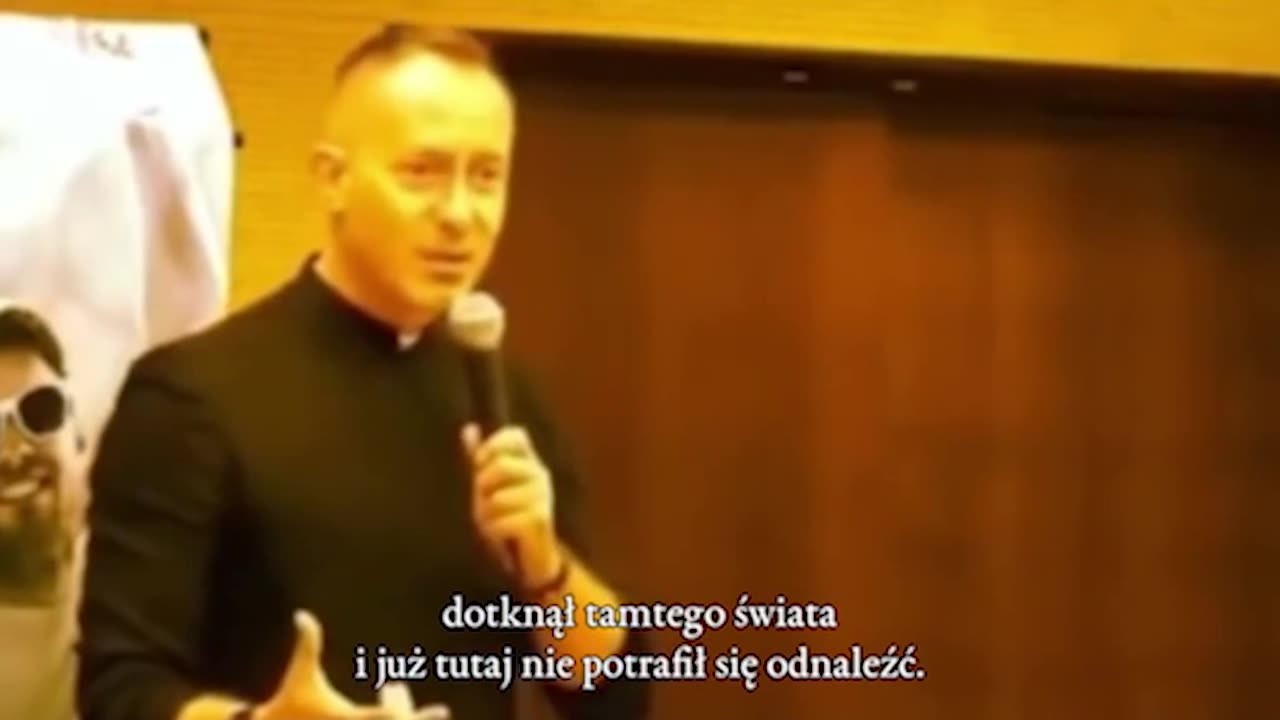 Facet przez Ułamek Sekundy Dotknął Tamtego Świata?