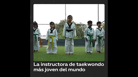 Esta niña tiene 7 años y ya es instructora de taekwondo