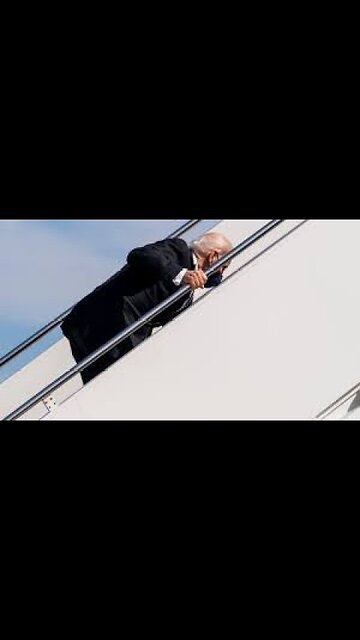 Joe Biden Dropping Out Of The Presidential Race (and the stairs) #joebidennews #joebidenspeech