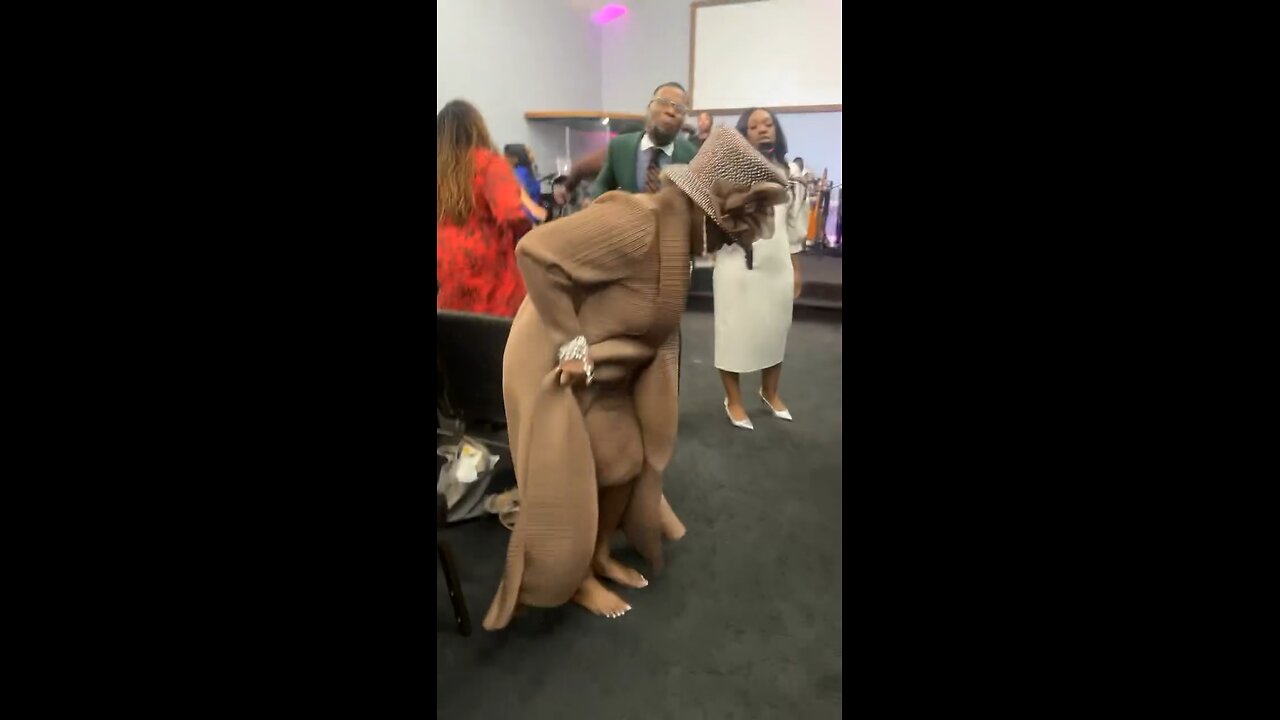 dance Granny - Praise Break 💃🏽