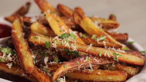 5-Min Vs. 50-Min Vs. 5-Hour Crispy Potatoes • Tasty