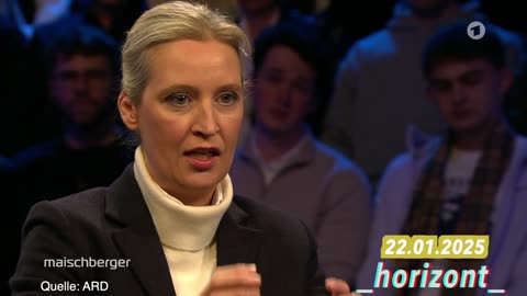 Weidel Wagenknecht TV Duell - Mitglied der grünen Jugend extra hinter Alice platziert "Schüttelkopf"