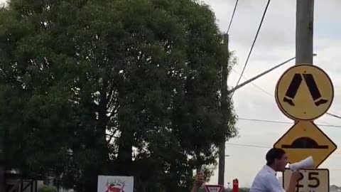 🚨Jihadi students chanting ‘Allahu Akbar’ outside a Western Sydney PUBLIC