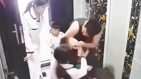 THE MOTHER RAN VERY FAST TO THEIR NEIGHBOR, TO ASK FOR HELP IF HER CHILD HAD CHOKED