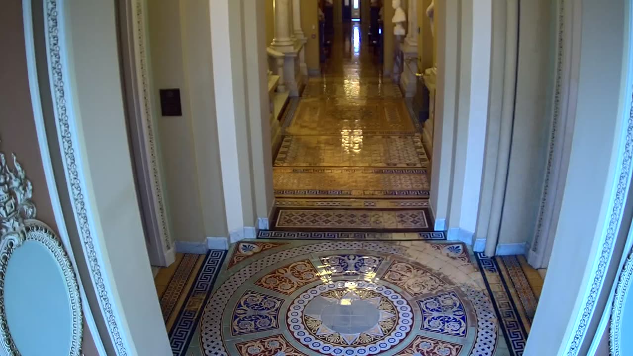 0205USCS02WestStairsnearS221_2021-01-06_09h40min01s520ms.mp4