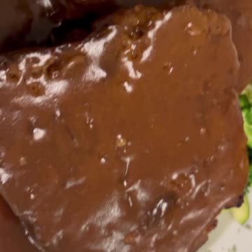 Every time I order Meatloaf I think of Wedding Crashers! MOM I WANT THE MEATLOAF NOW! OH!