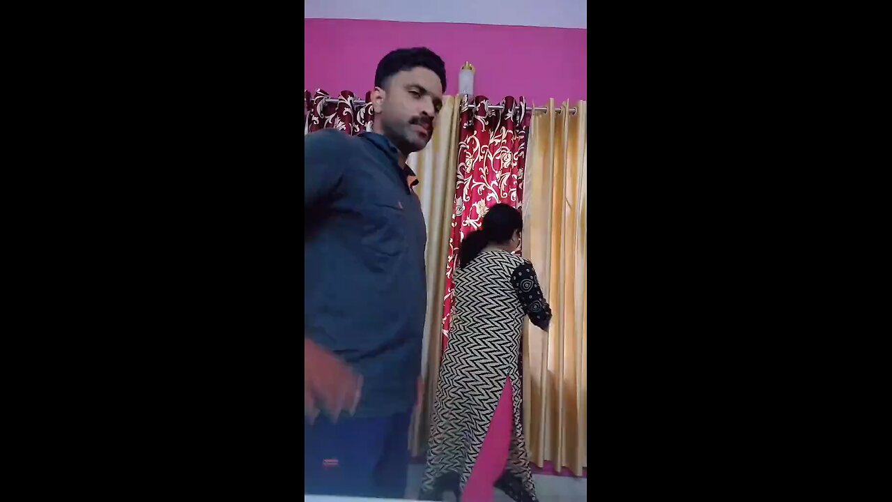 ഇങ്ങേർക്ക് വട്ടായോ എന്നൊരു സംശയം.... 😇😇🤣🤣