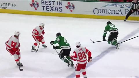 NHL - Mavrik Bourque gets the @DallasStars' third goal of the opening frame! 💫