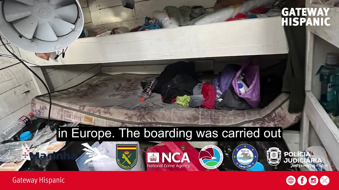 Narco submarine captured 500 miles from the Azores Islands, carrying 6.6 tons of cocaine