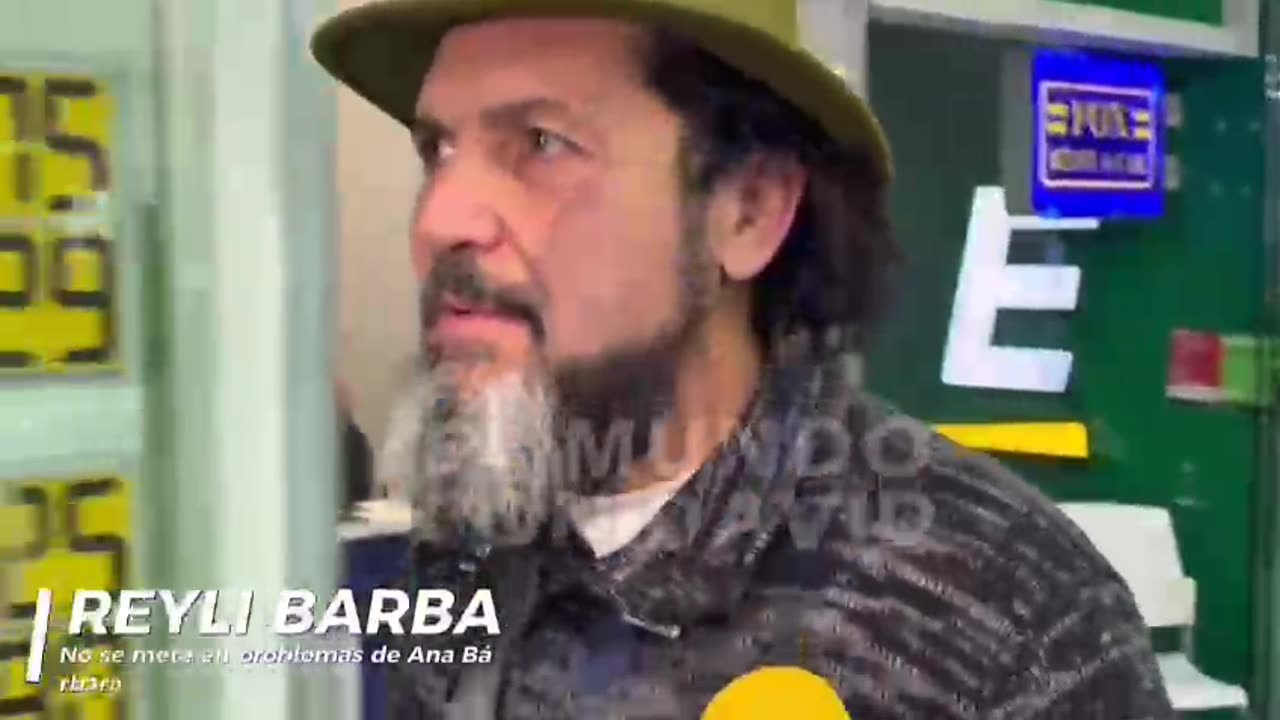 #ReyliBarba Habla de los problemas legales de #AnaBárbara, expresando su apoyo por su bienestar.