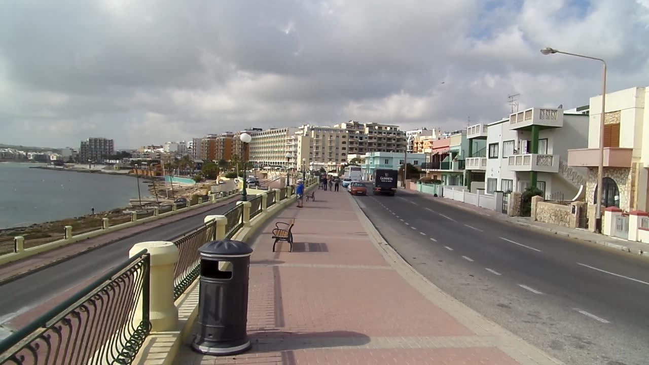 An der Bugibba Promenade