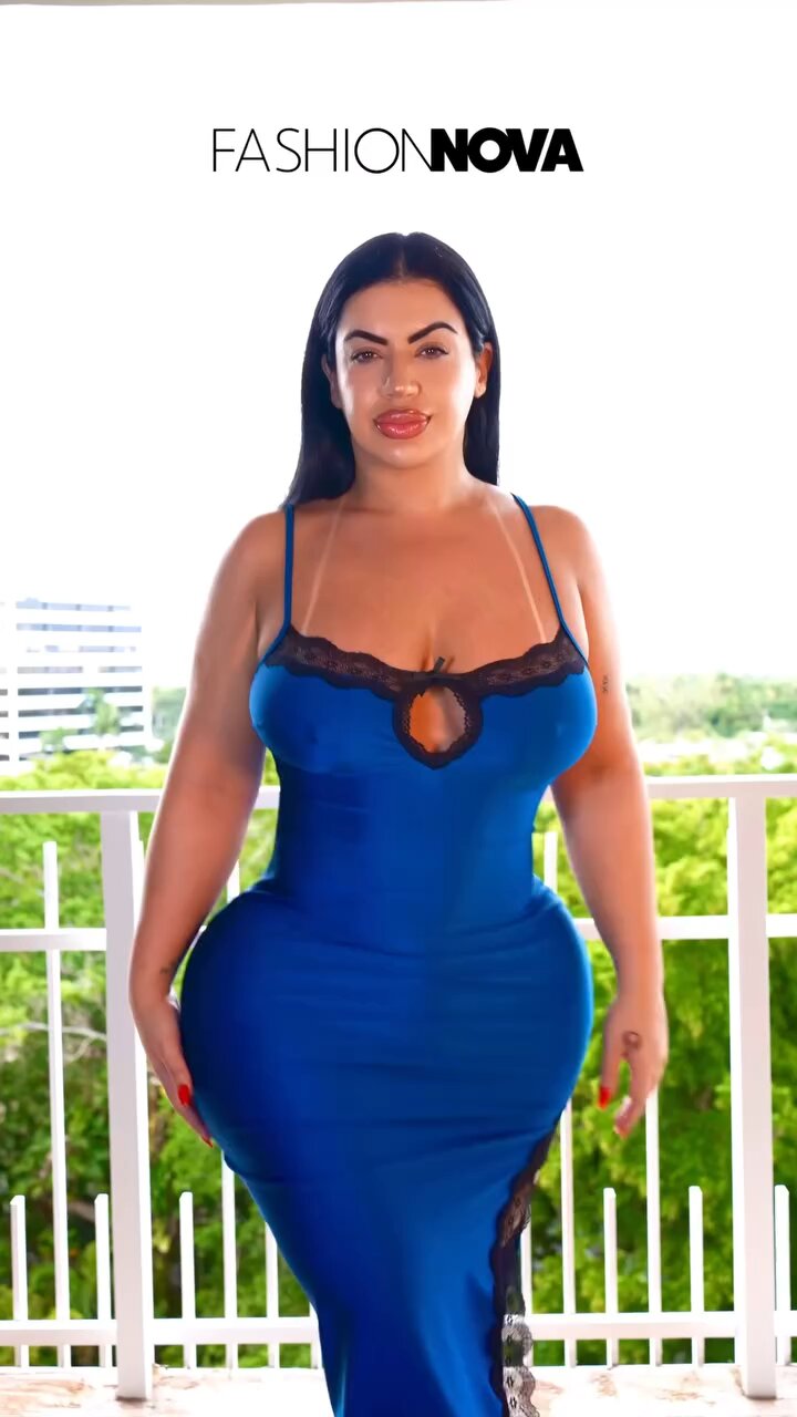 Lissa Aires showing them curves off