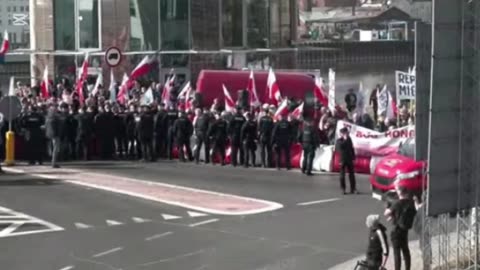 🔥🔥🔥 Najbardziej dramatyczny moment dzisiejszego protestu Polaków 🇵🇱 w