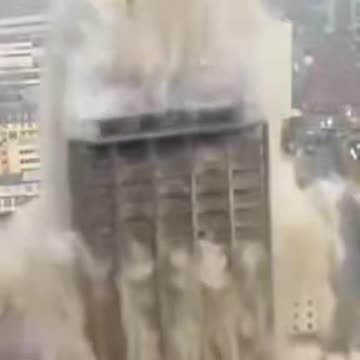 OMG That building collapsed. 😳😆