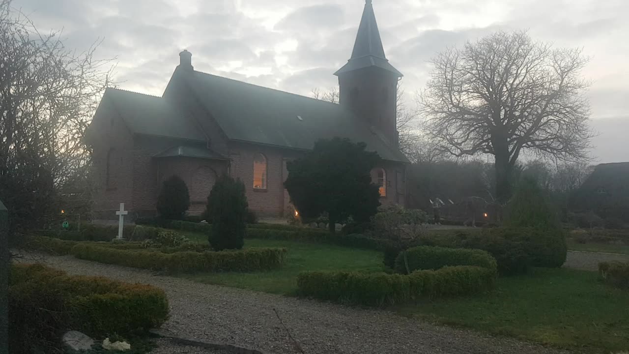 Julegudstjeneste i Hou Kirke.