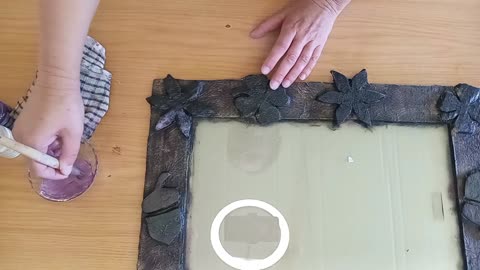 Easy DIY Art Display!