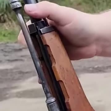 Macgyvering the AK-47: 'Don't Show NATO' - Ukraine War Combat Video