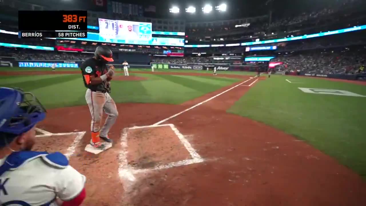 MLB - An #OpeningDay blast for Cedric Mullins 💪