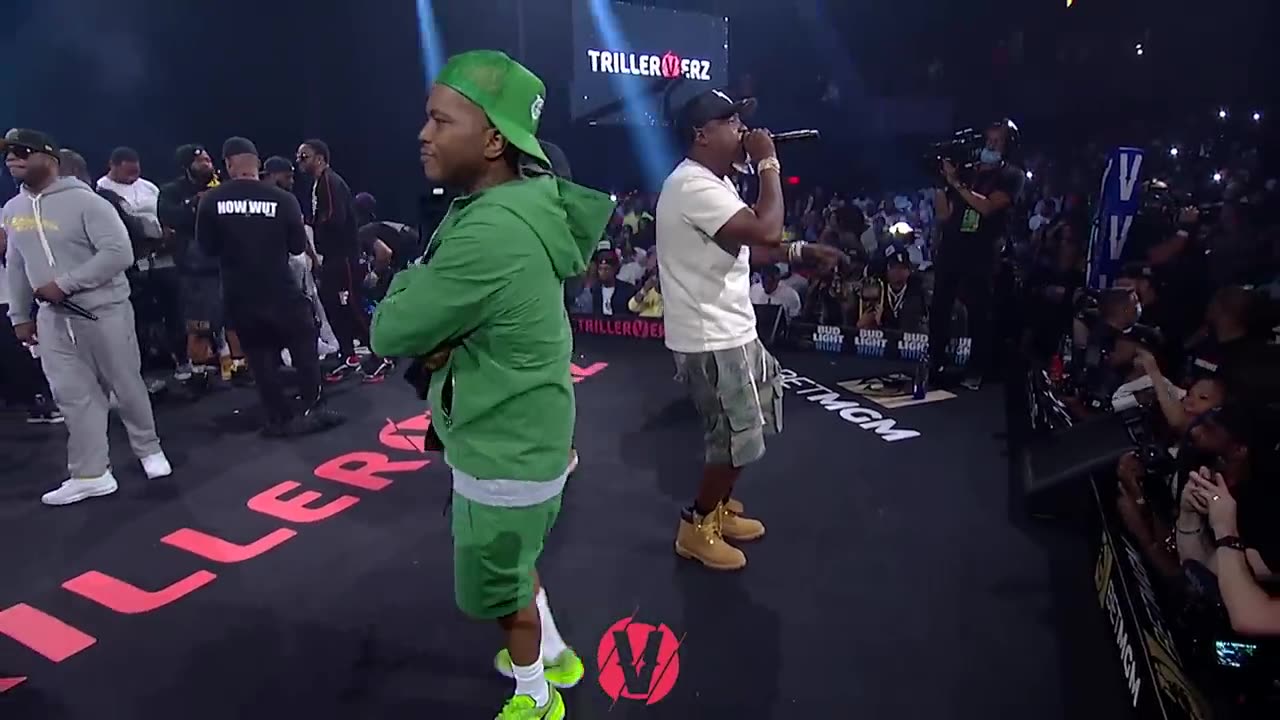 Jadakiss freestyles to Who Shot Ya during VERZUZ (The LOX vs Dipset)