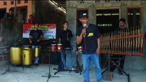 Pentas angklung rumah