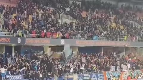 Montpellier HSC vs Olympique Marseille (splendid atmosphere created by the OM fans)