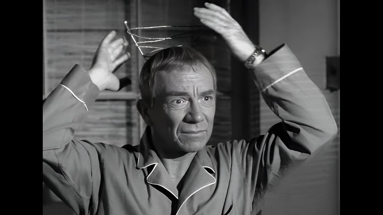 MY FAVORITE MARTIAN (S01-E25) - The Sinkable Mrs. Brown (1964)