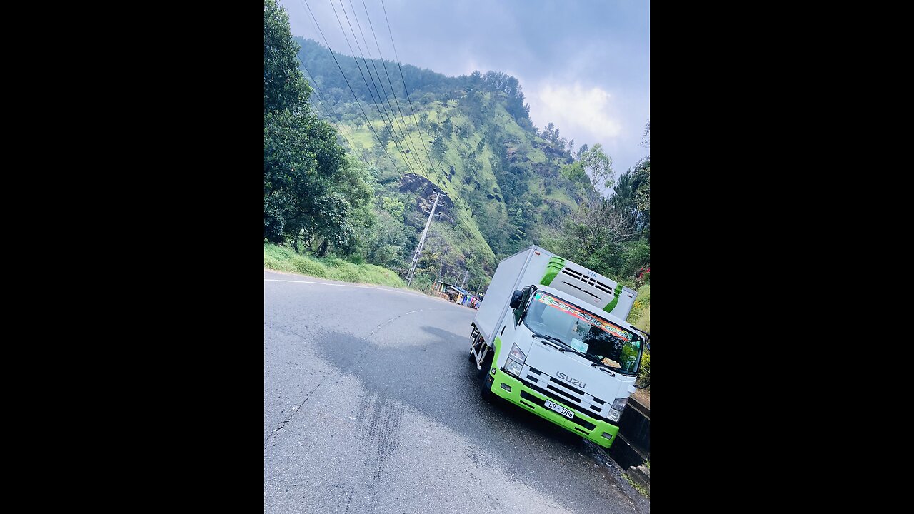 Sri lankan road lorry drive