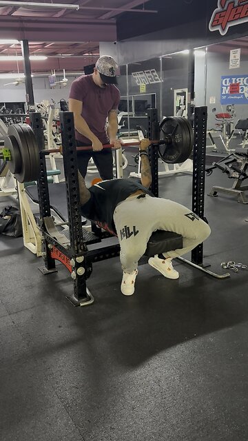 Reverse Grip Bench Press
