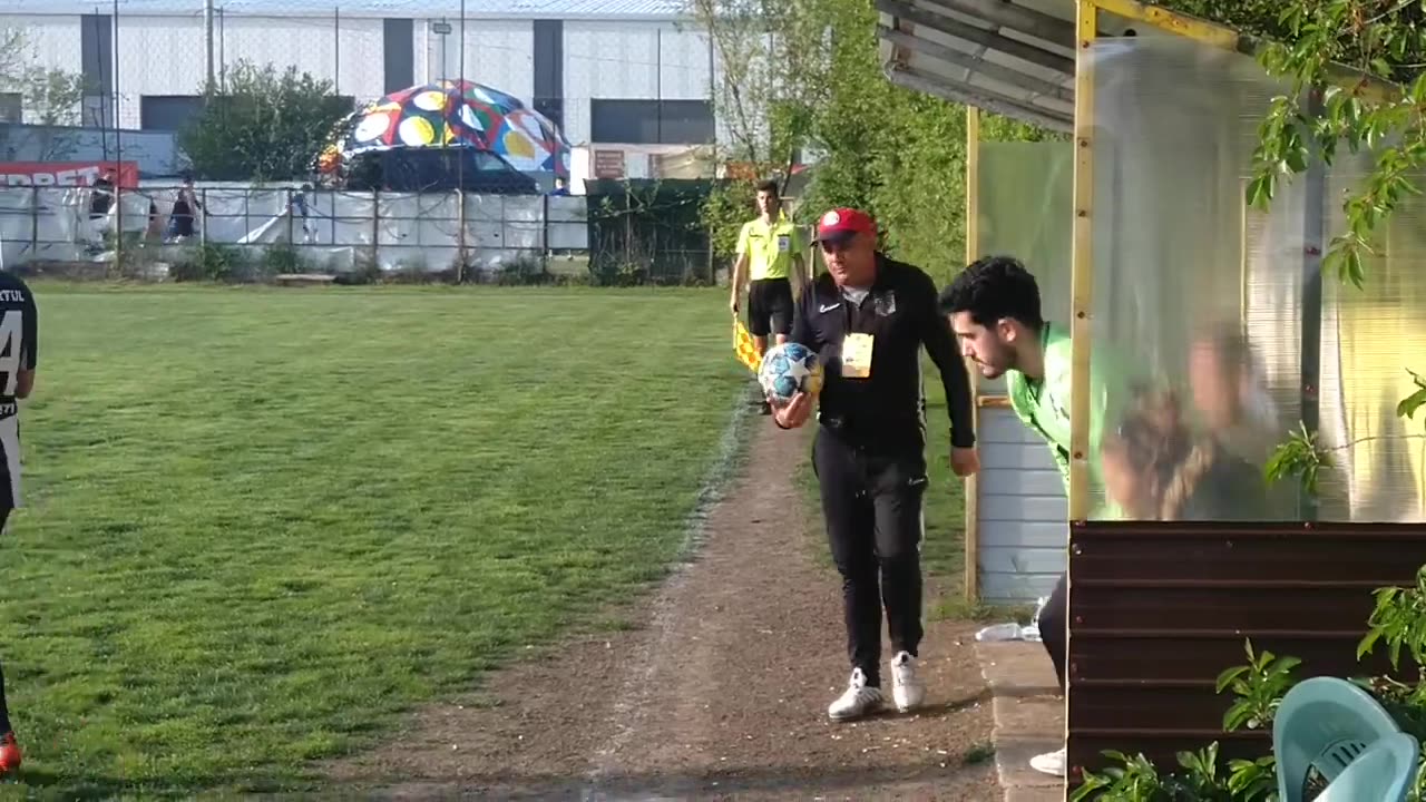 Frumoșii Nebuni ai Giuleștiului vs Sportul București (Nelu Pruna antrenorul Studenților)