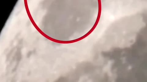 UFO 90° turn on moons surface