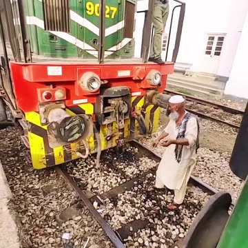 How to Connect the two parts of the train