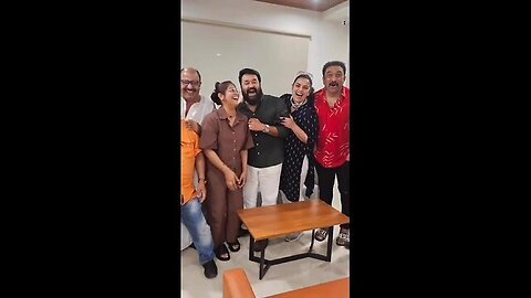 #lalettan #mohanlal #shwethamenon #rachananarayanankutty 😻😻😻 #baburaj #siddiq #amma