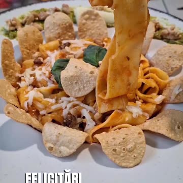 Paste Cremoase Bolognese cu Pesto și Nuci