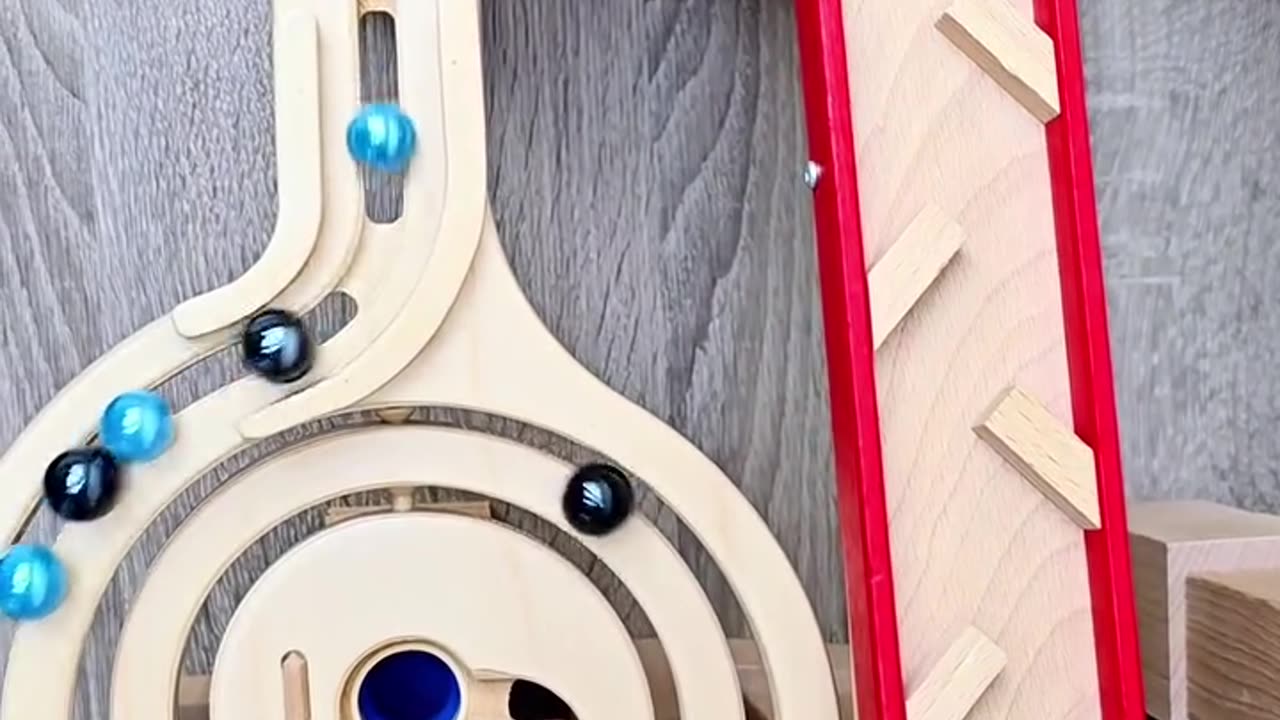 Satisfying Marble Run