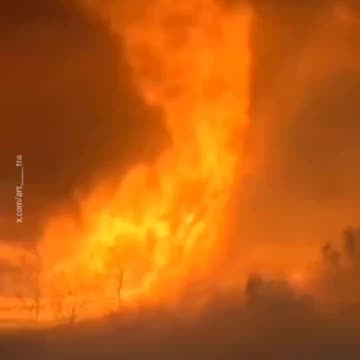 VAL THOR - Terrifying scenes circulating of fire tornadoes hitting Los Angeles, USA, which carry fi